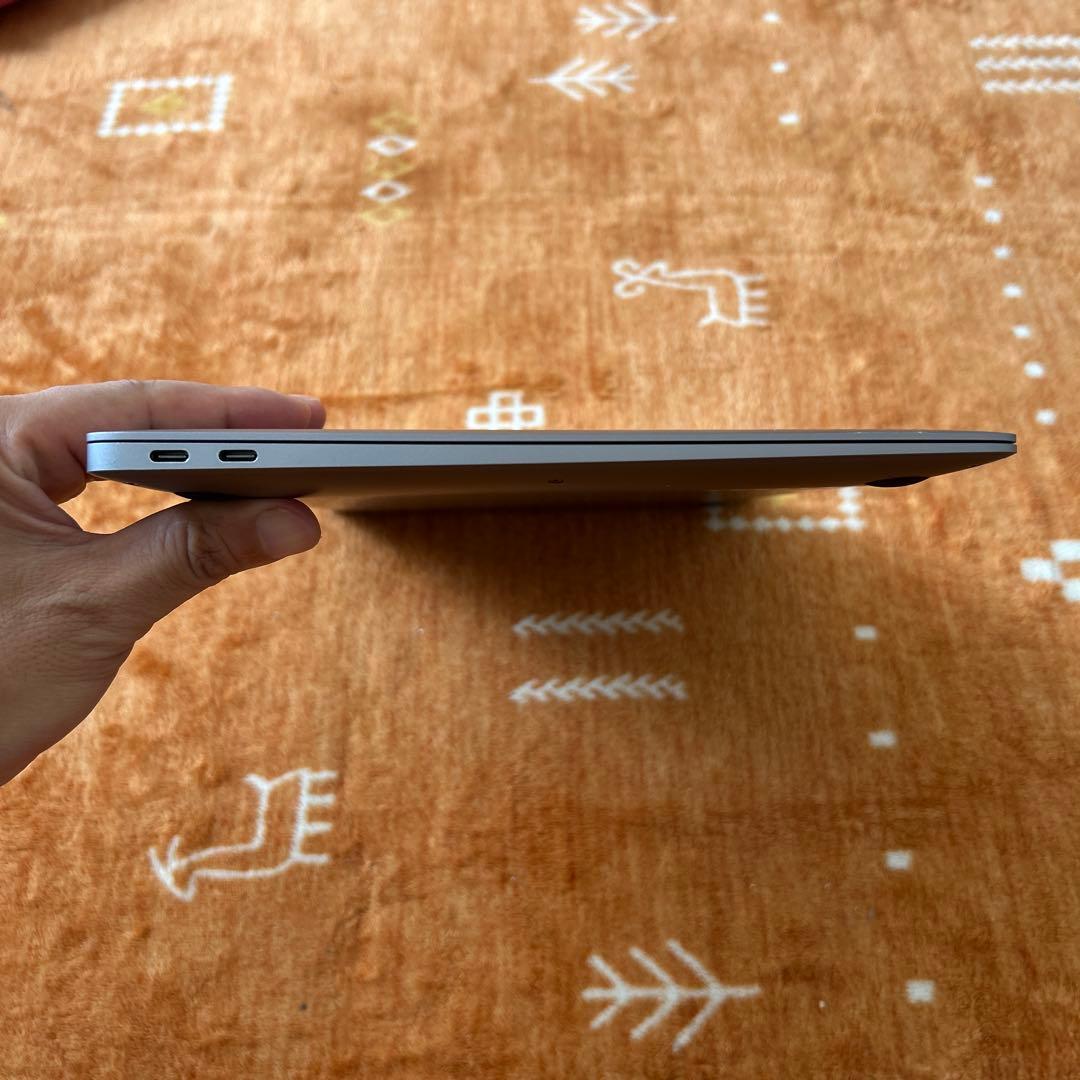 美品MacBook Air 2020 A2337 最新OS Tahoe 100%