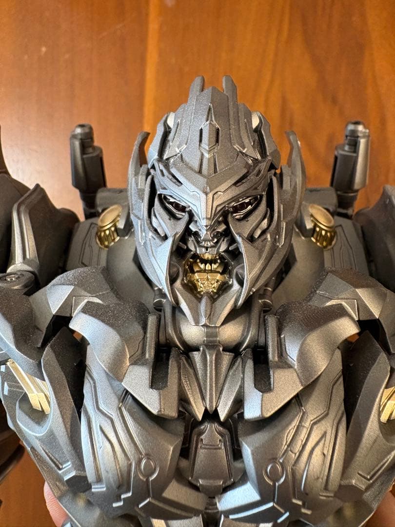 トランスフォーマー　transformer メガトロン　合金使用フィギュア