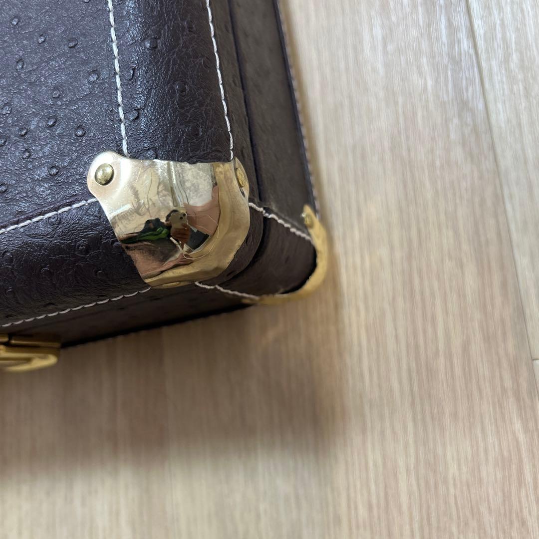 三線セット（赤と黒と桃色、チューナー付き）