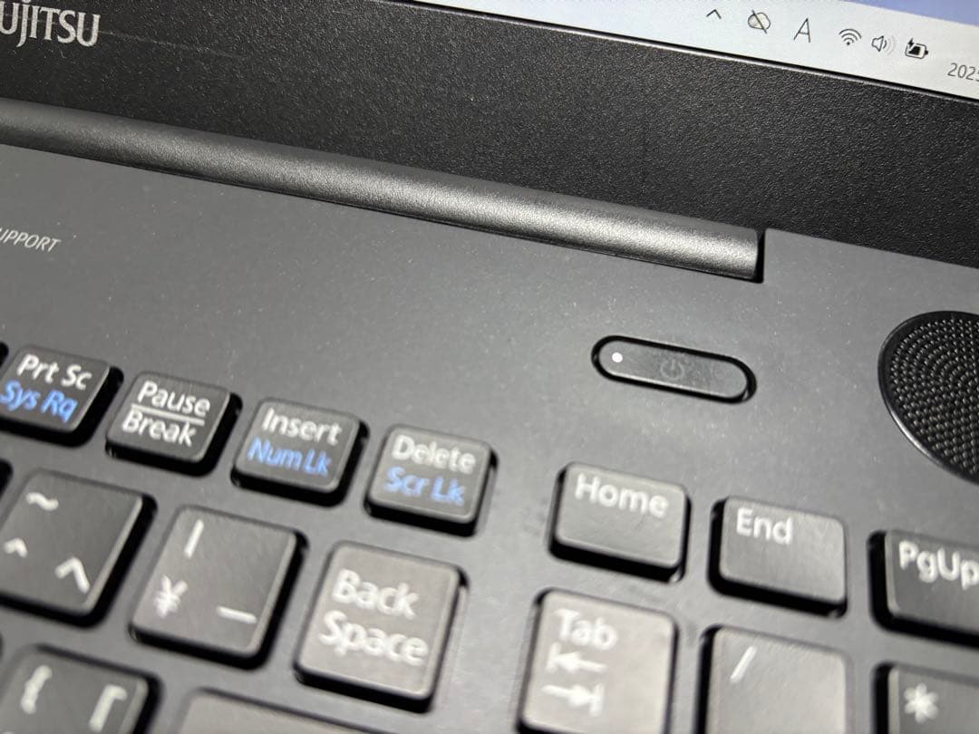 Windowsノート本体 LIFEBOOK AH45/B2 i3-7100 SSD256GB 8GB