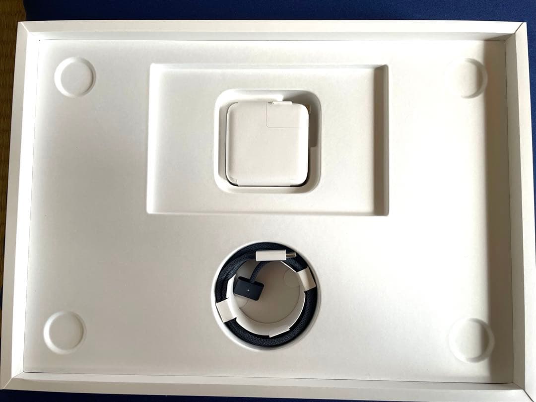 【極美品】Apple MacBook本体