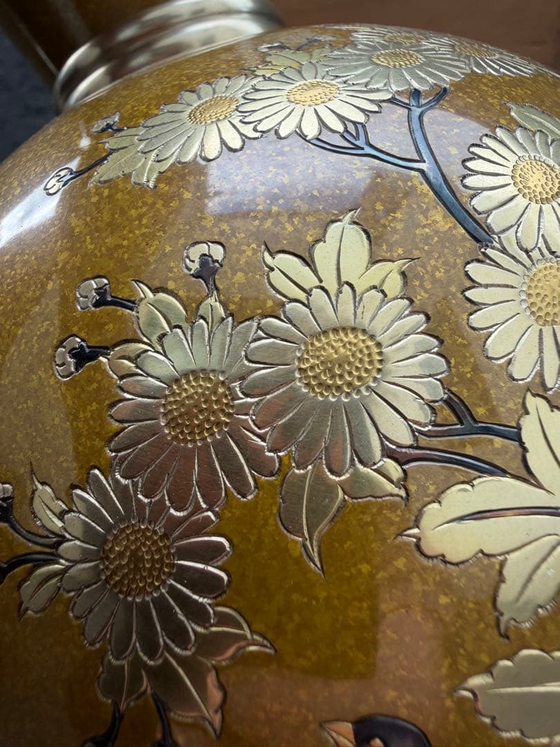 真鍮の花瓶 金色の花瓶 花と鳥の装飾