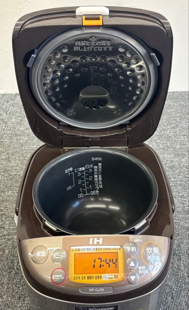 象印 IH炊飯器 3合炊きZojirushi NP-GJ05 21年製
