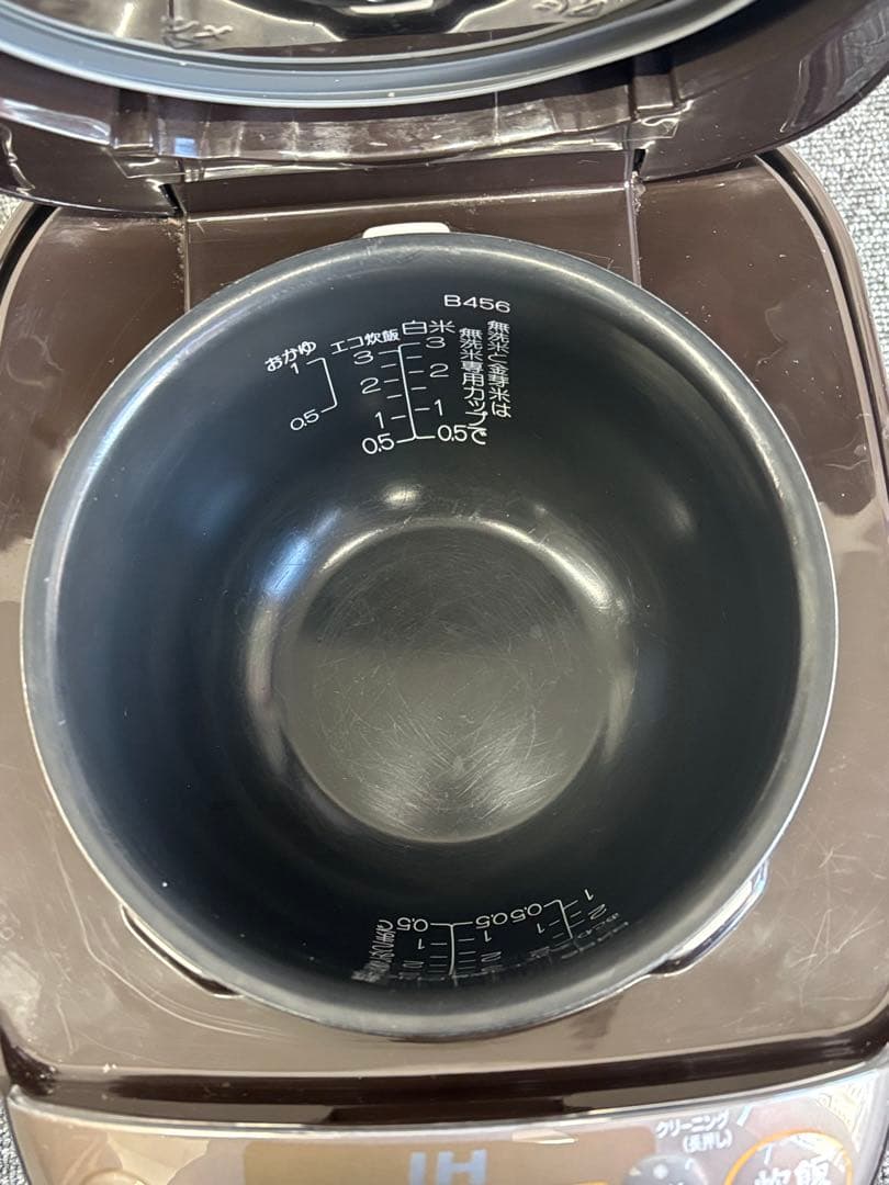 象印 IH炊飯器 3合炊きZojirushi NP-GJ05 21年製