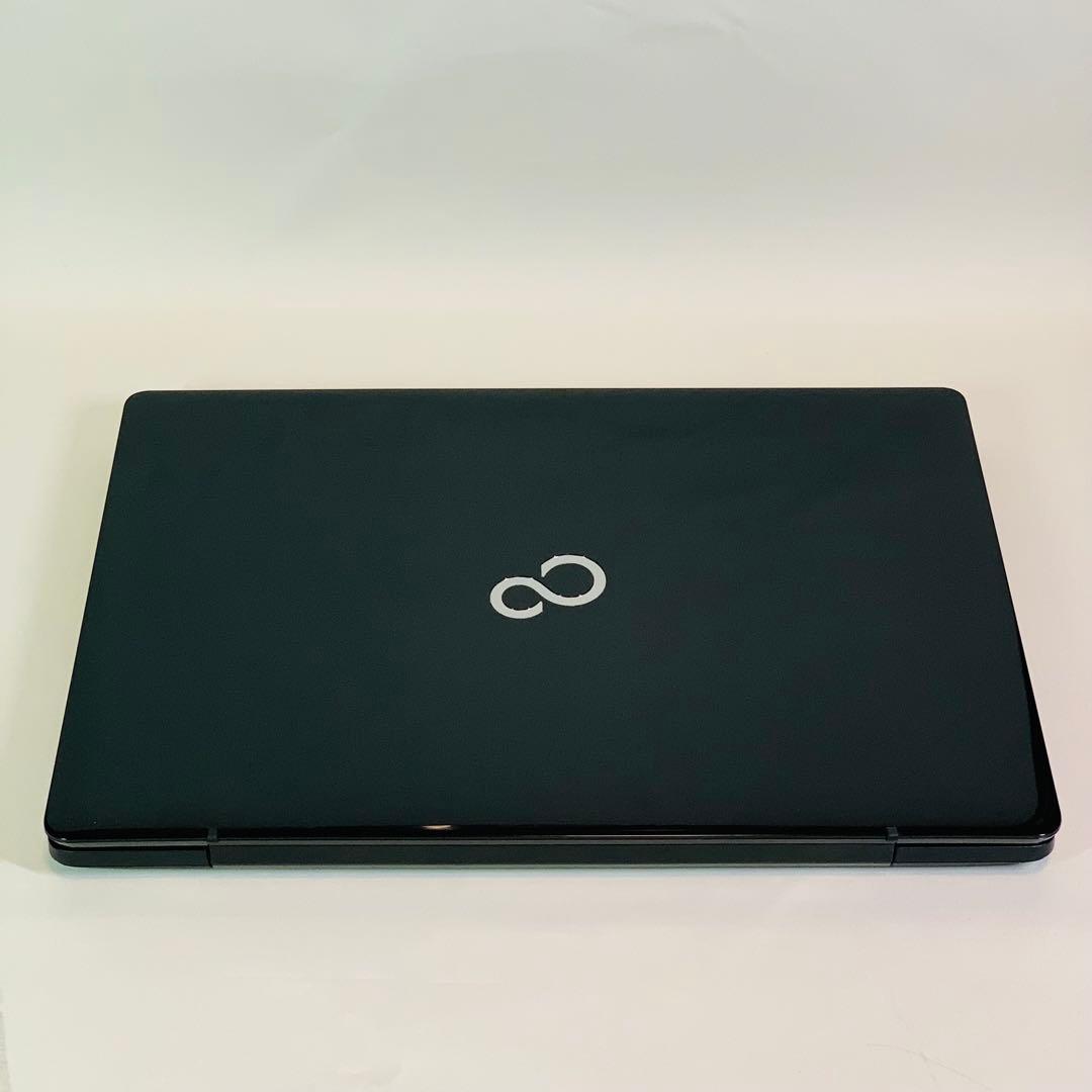 Core i7✨SSD1TB✨16GB✨カメラ✨富士通✨オフィス✨ノートパソコン