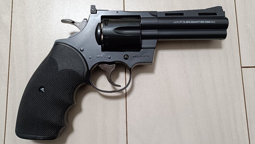 【中古品】東京マルイ ガスリボルバー「コルトパイソン」4インチ＋ローダー付