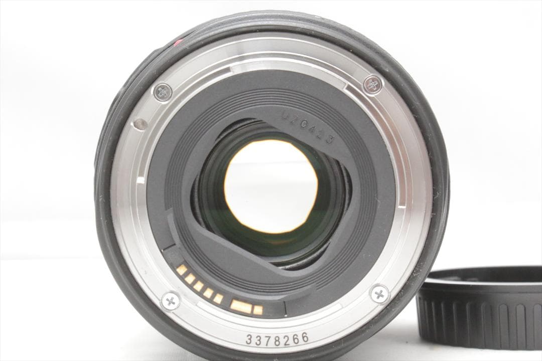 Canon EF 24-105mm f/4 L IS USM　ズームレンズ