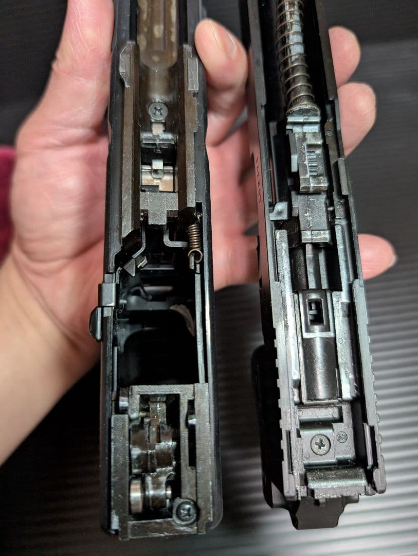 東京マルイ　グロック34　予備マガジン　ドットサイト付き