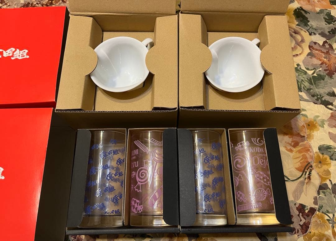 倖田來未　グラス&コーヒーカップ　4箱セット