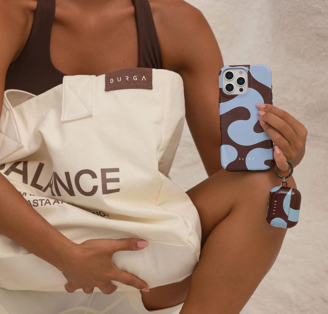 【新品・未使用】BURGA 抽象模様（Core）iPhone16 ケース