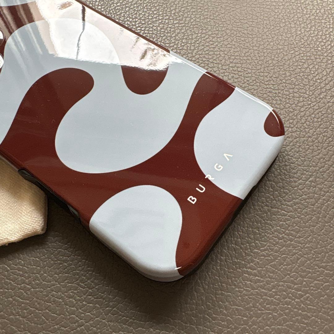 【新品・未使用】BURGA 抽象模様（Core）iPhone16 ケース