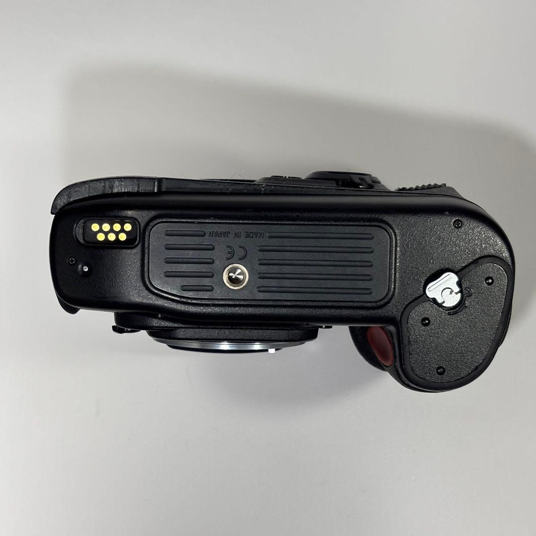 Nikon F100 一眼レフカメラ（ジャンク）