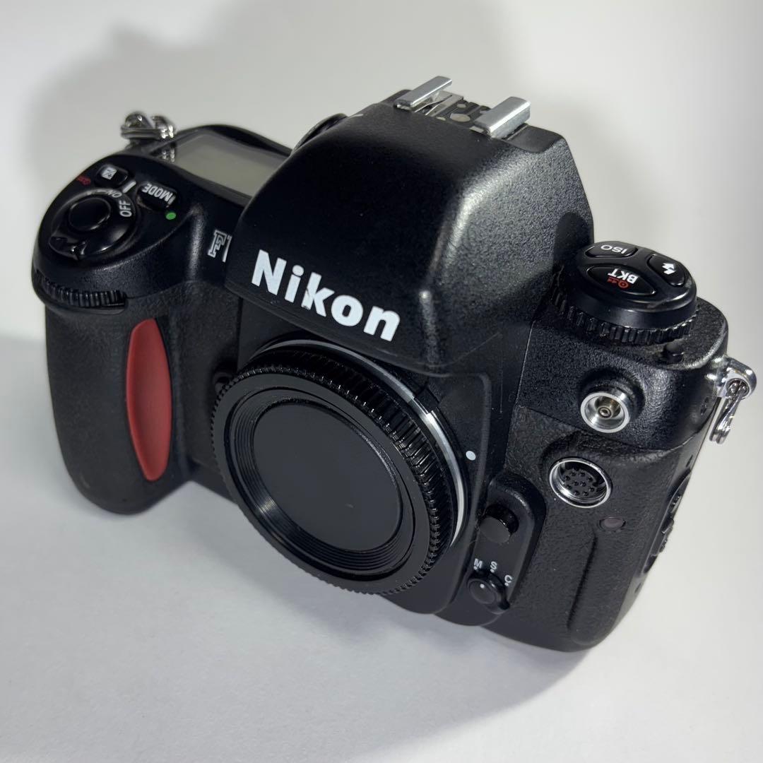 Nikon F100 一眼レフカメラ（ジャンク）