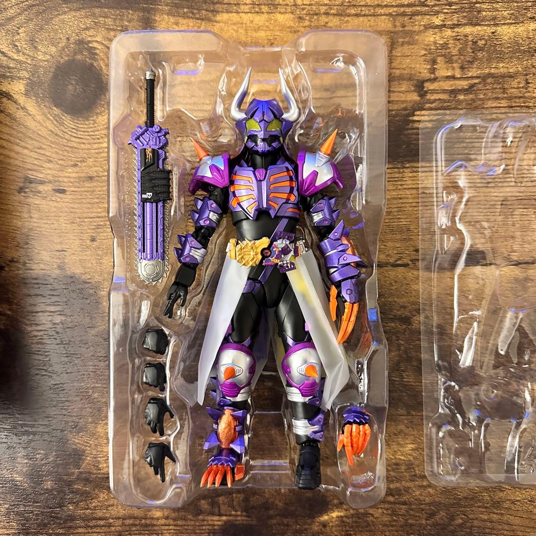 ト*ム様 SHFiguarts 仮面ライダー バッファ フィーバーゾンビフォーム