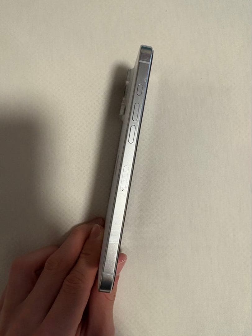 iPhone 16 Pro Max 256GBホワイトチタニウム