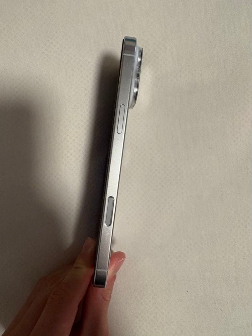 iPhone 16 Pro Max 256GBホワイトチタニウム