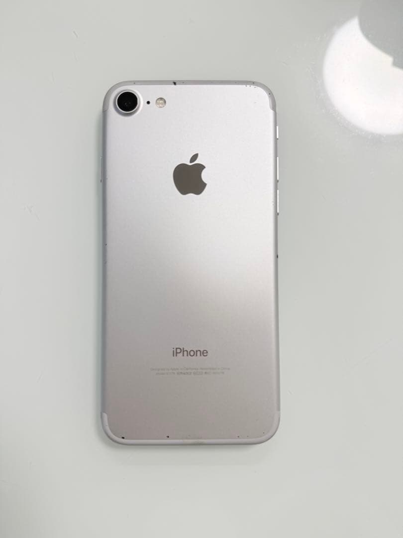 iPhone7 128GB シルバー バッテリー92%