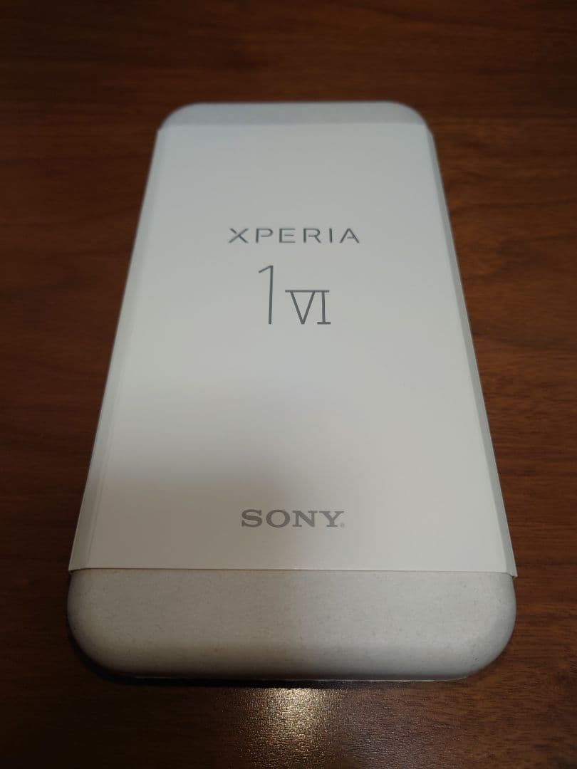【美品】Xperia 1VI スカーレット(12GB/256GB)