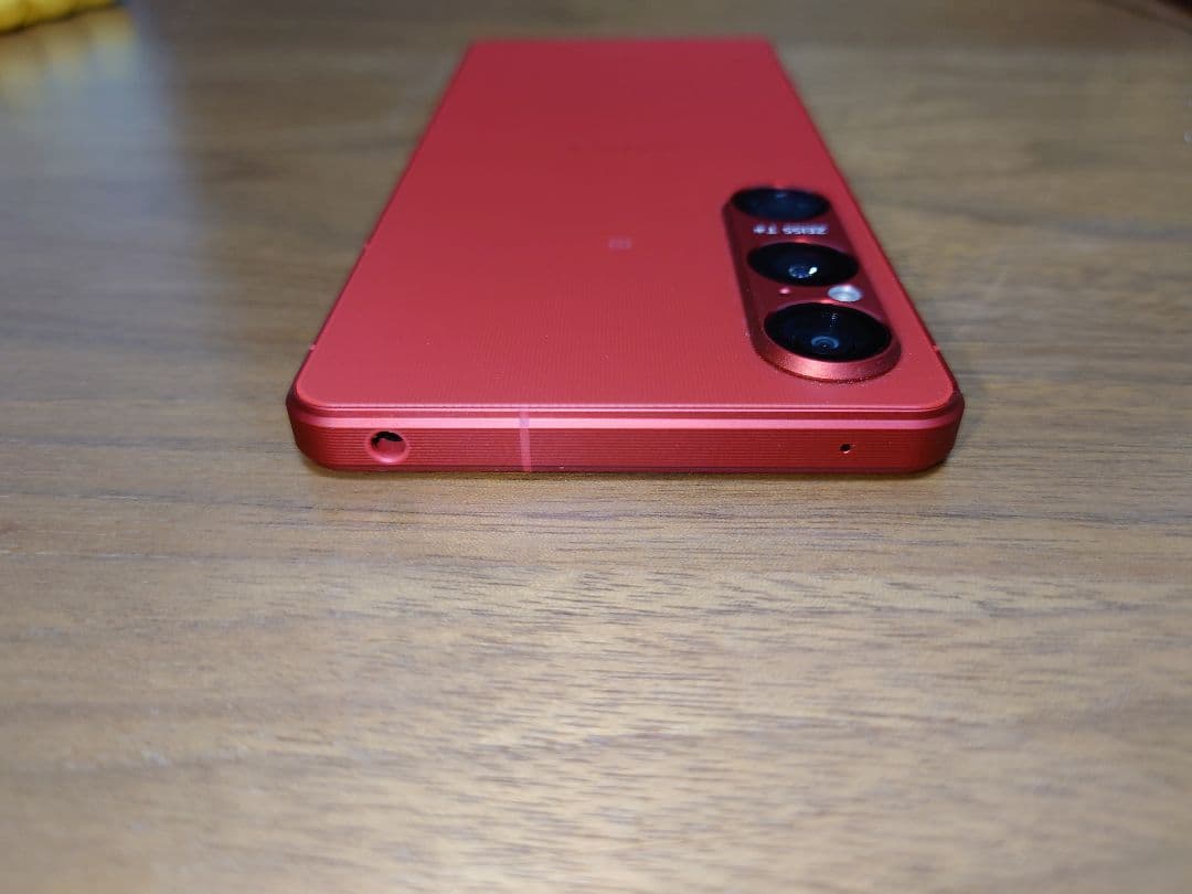 【美品】Xperia 1VI スカーレット(12GB/256GB)
