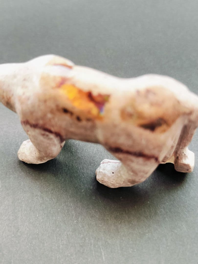 カンテラオパール　ジャガー　カービング　彫刻　天然石