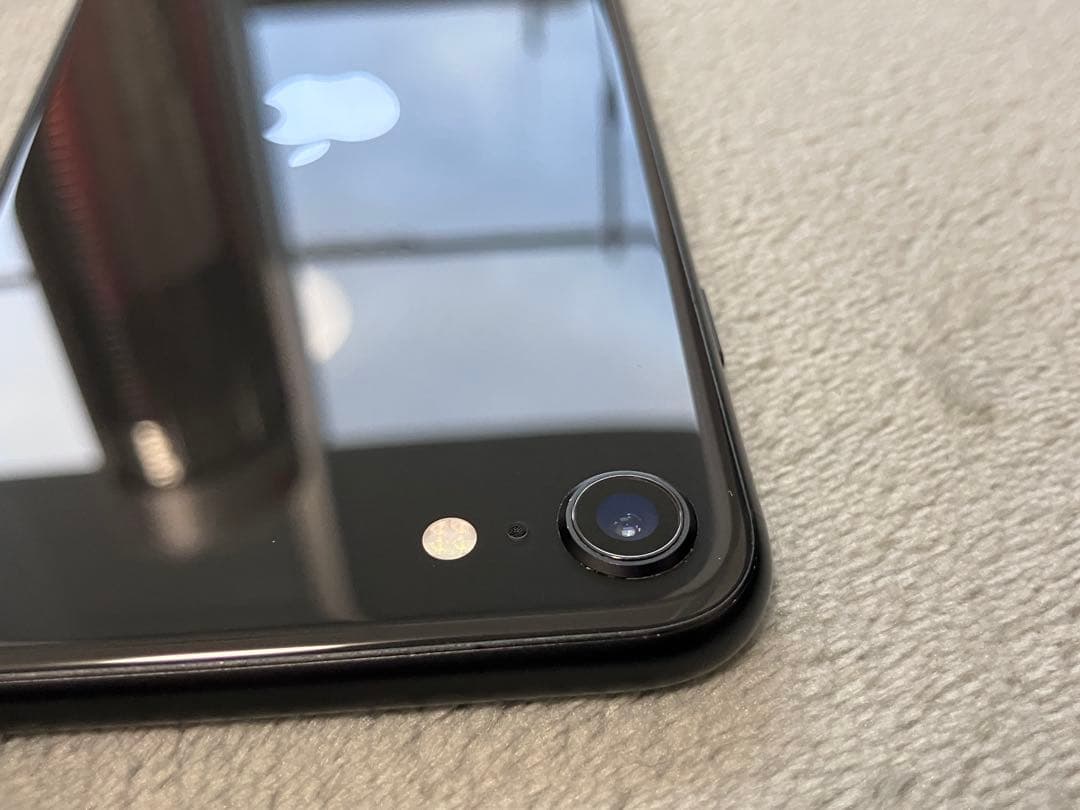 iPhone se(第二世代) 64GB simフリー