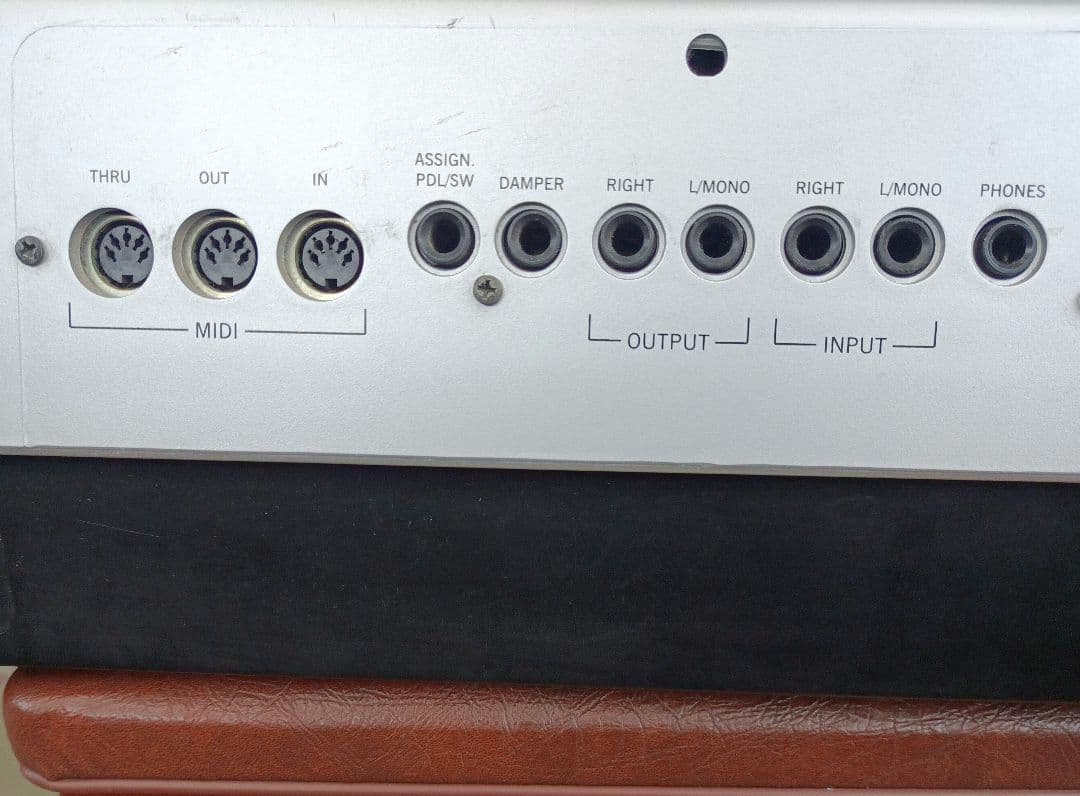 KORG PA50 シンセサイザー