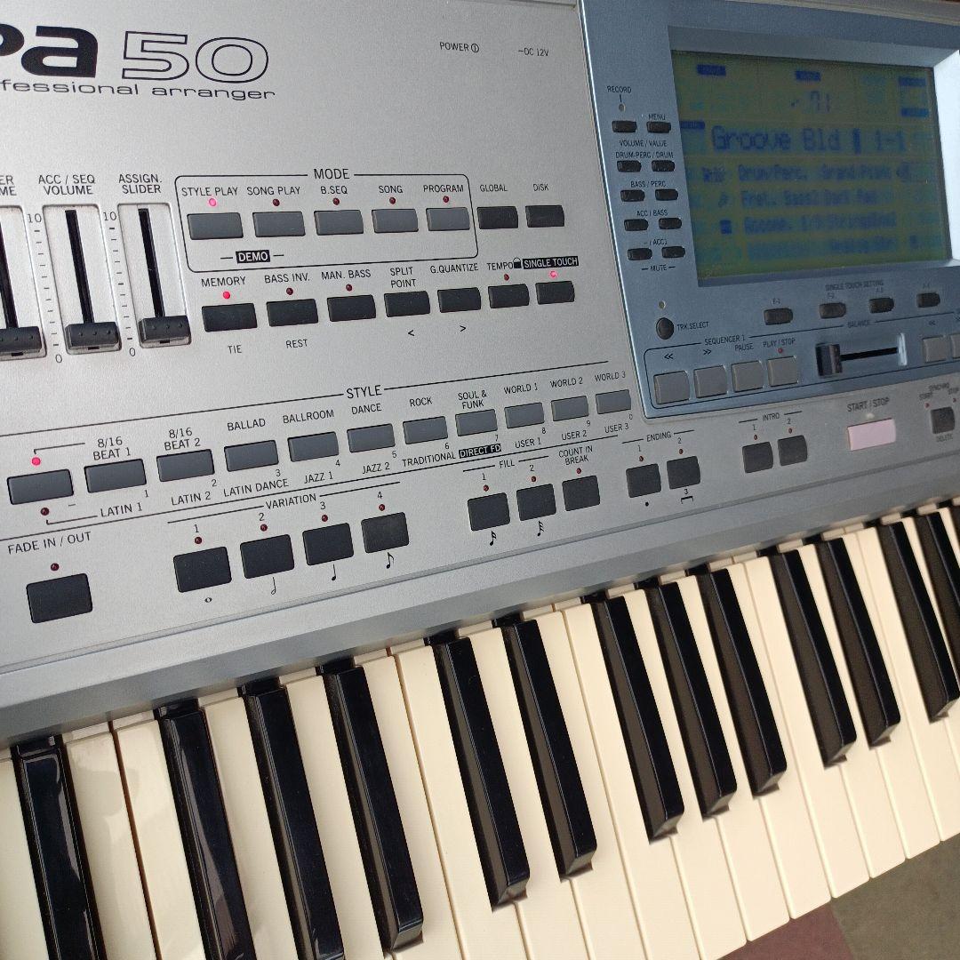 KORG PA50 シンセサイザー