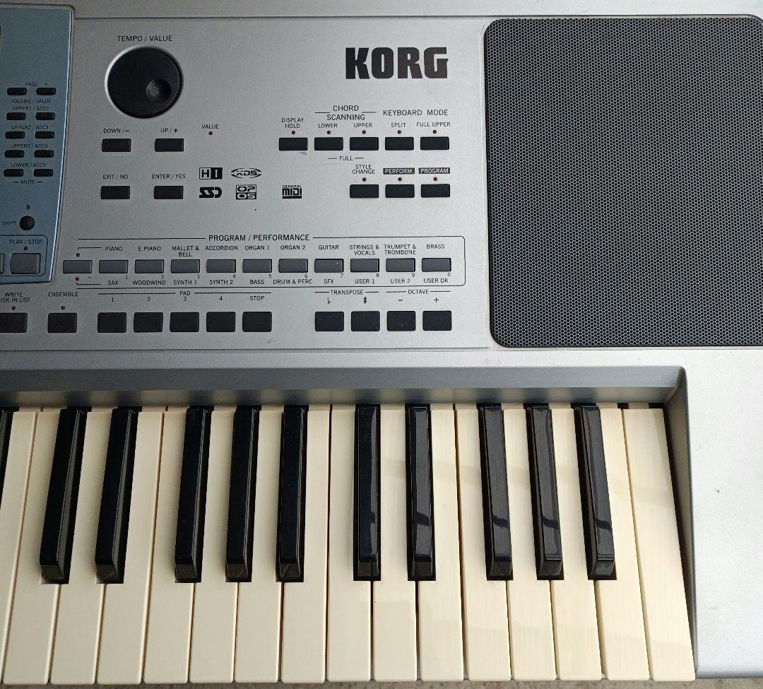 KORG PA50 シンセサイザー
