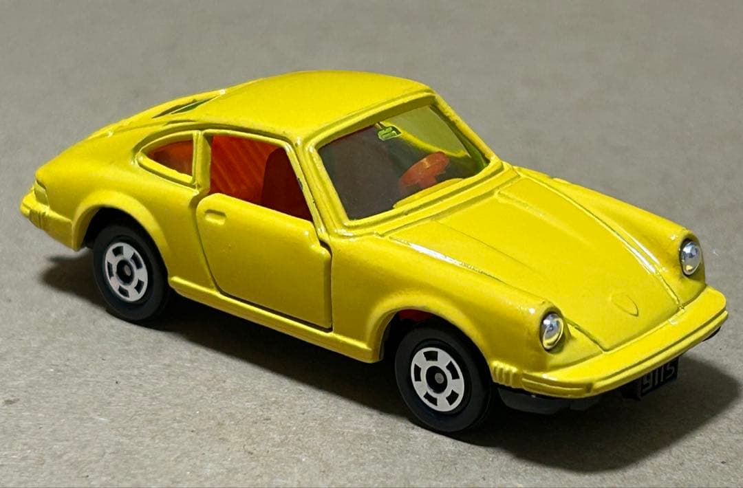 日本製 トミカ ポルシェ911S 黄