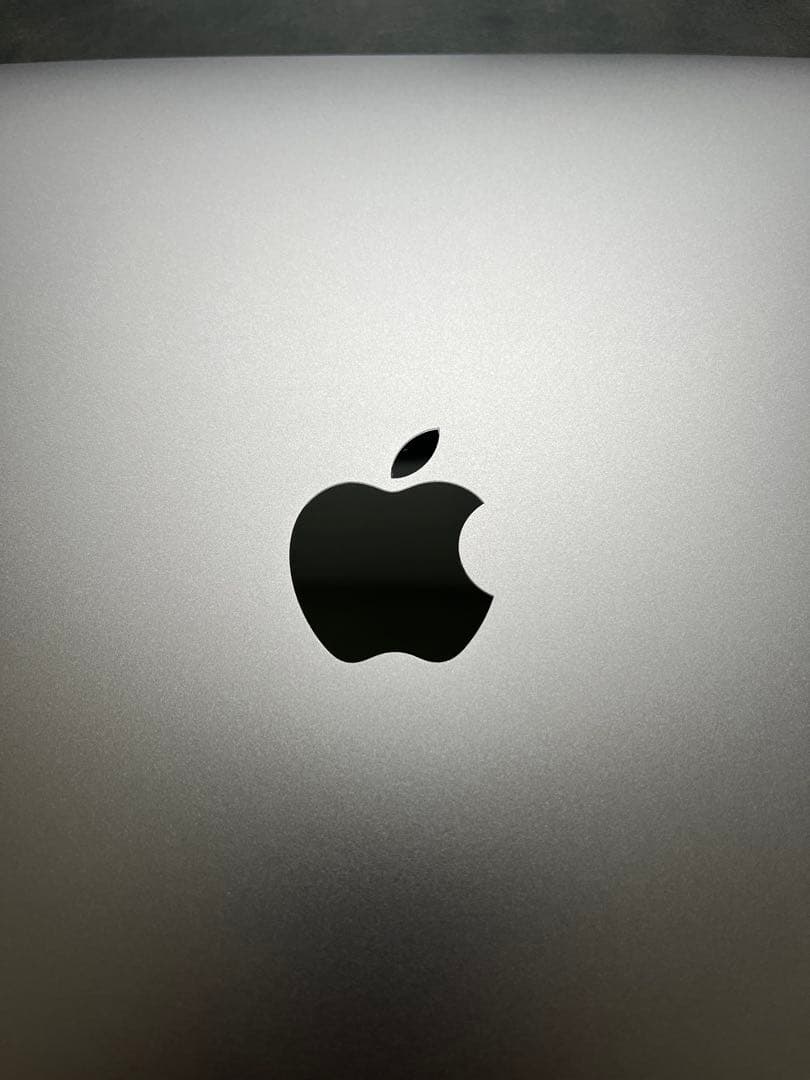 【美品】MacBook Air M1 8GB / 256GB スペースグレイ