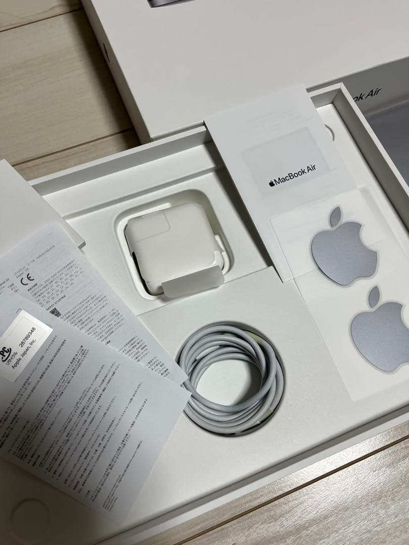【美品】MacBook Air M1 8GB / 256GB スペースグレイ