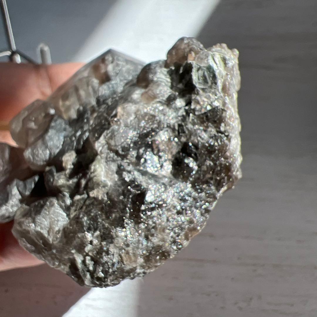 天然石　骸骨水晶　エレスチャル水晶　ポイント　台座付き