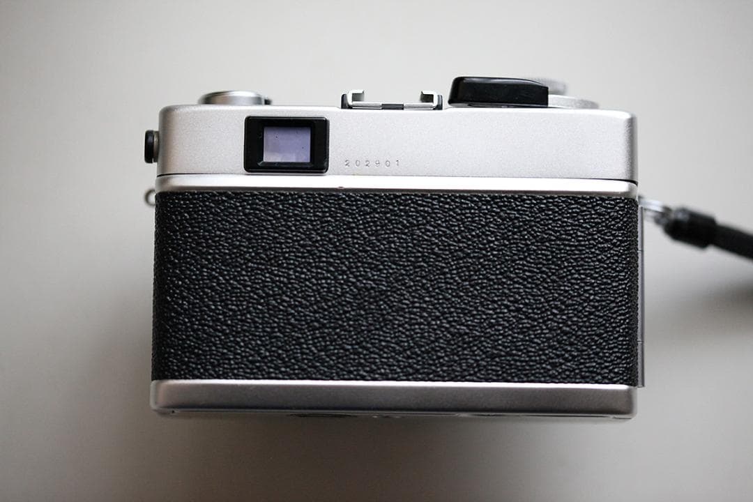 Konica C35 FD　フィルムカメラ Q619