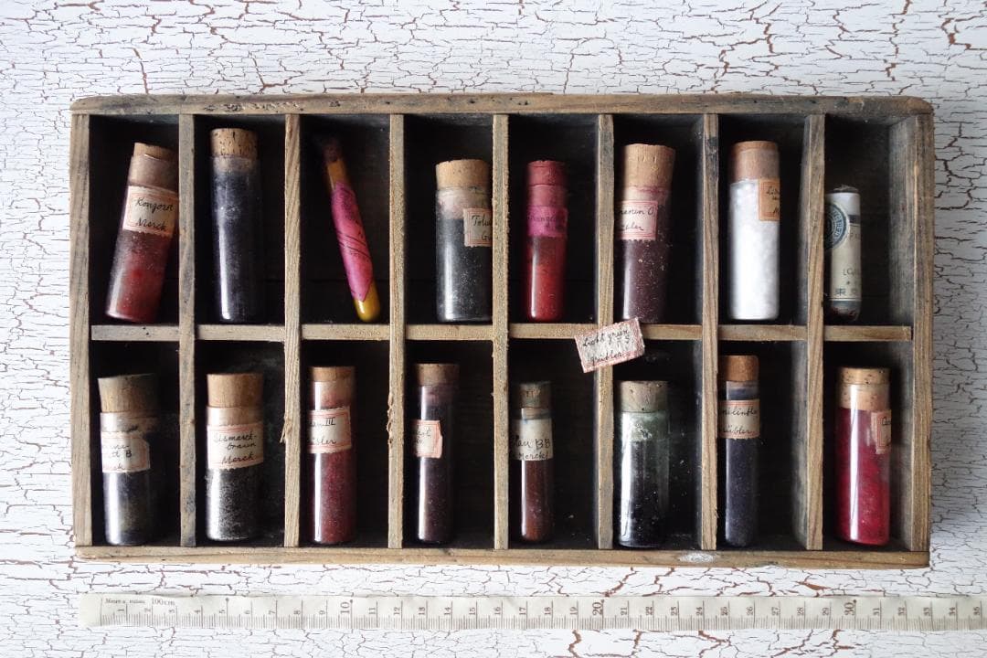 ジャンクスタイル　朽ちた染料のビンと木枠まとめ売り