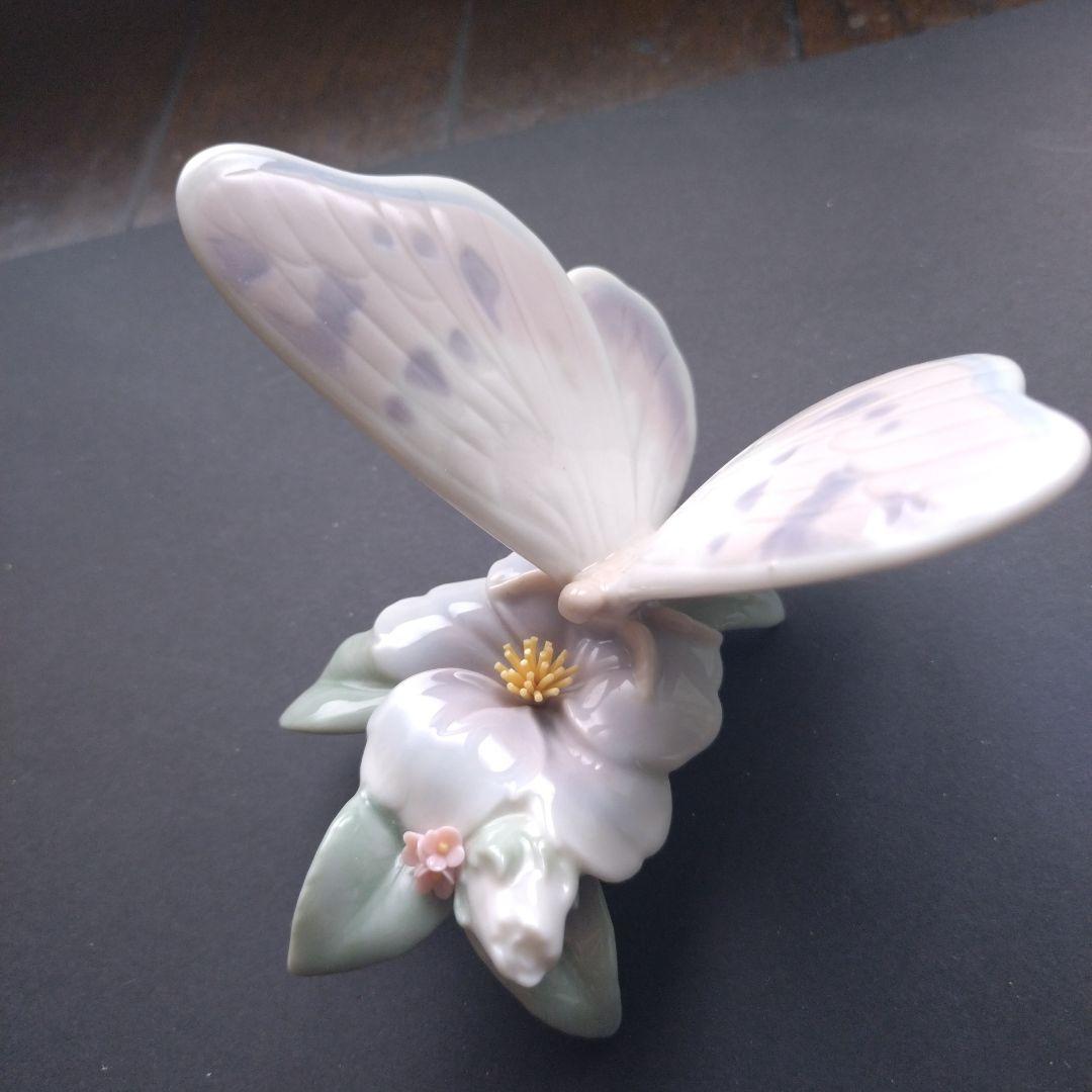 LLADRO リヤドロ　花と蝶々　置物　　フィギュリン レア