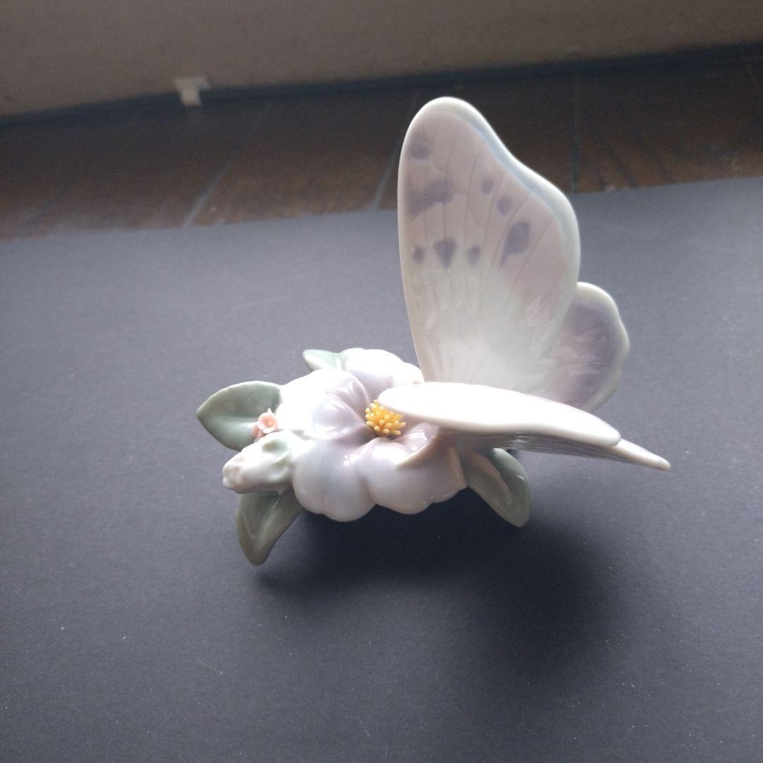 LLADRO リヤドロ　花と蝶々　置物　　フィギュリン レア