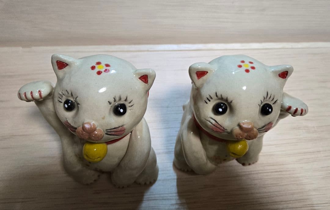 招き猫 白色 開運招福 ハンドメイド陶器 右手 右手 ペア