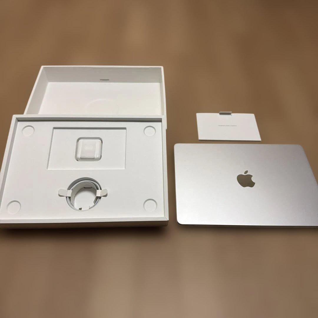 【美品】M4 MacBookAir13インチ16GB 512GB 充放電回数5回