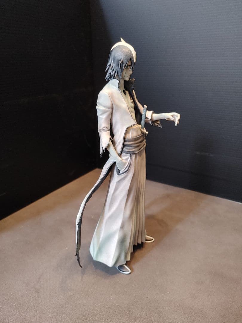 ブリーチウルキオラフィギュアリペイント