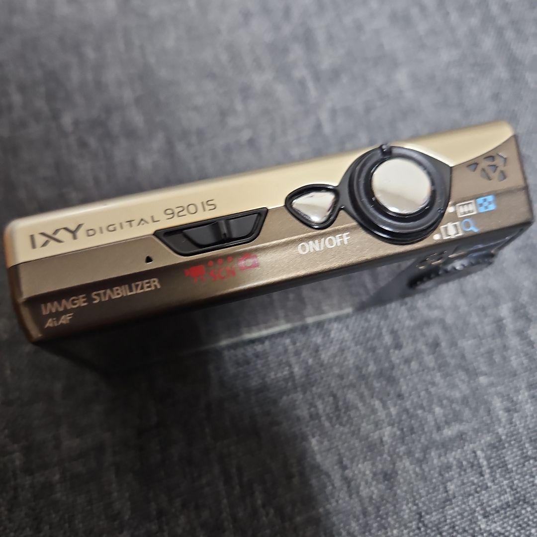 Canon PC08 IXY digital 920 IS 本体と充電器