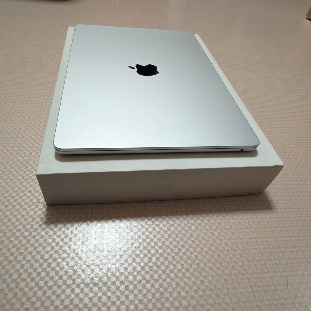 Apple MacBook Air M2 シルバー8GB 512SSD 2023