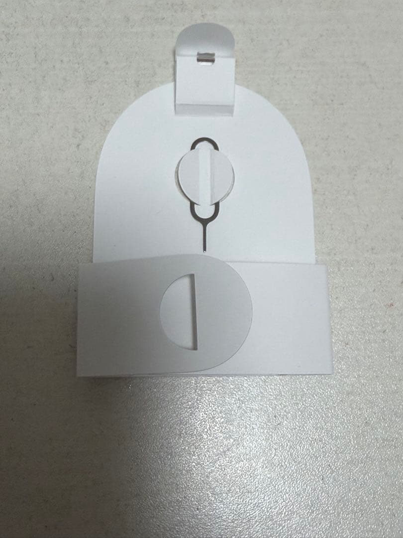 iPhone16 128GB ホワイト　本体　simフリー