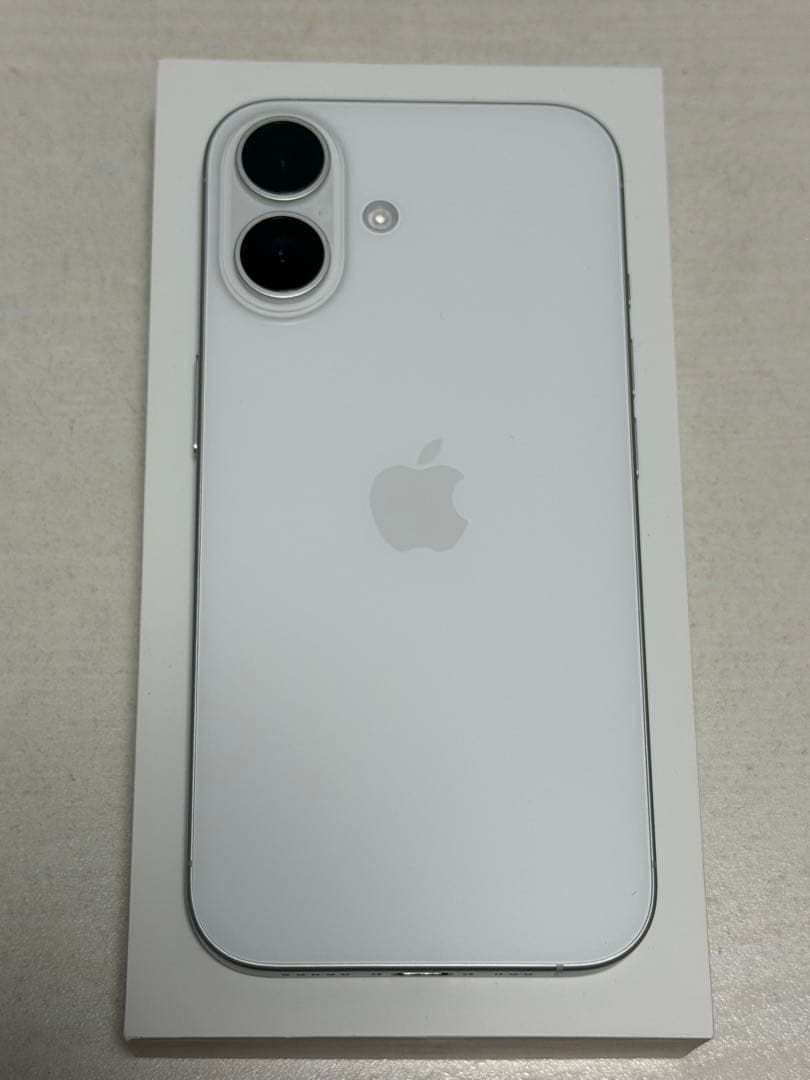 iPhone16 128GB ホワイト　本体　simフリー