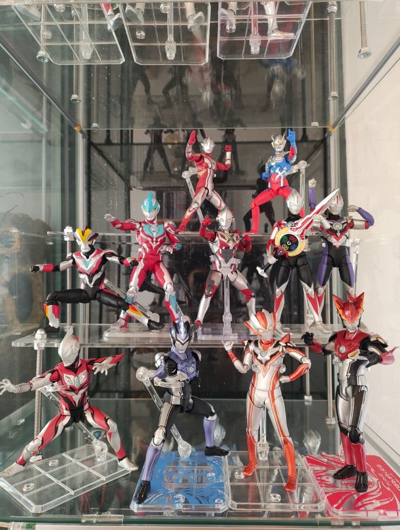 フィギュアーツ　ゴモラ