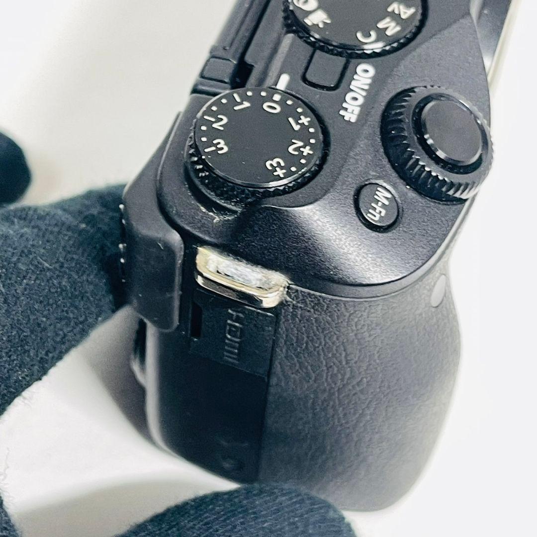 CANON EOS M3 ダブルズームキット ミラーレス一眼