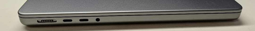MacBookPro 2023 M3 バッテリー98%