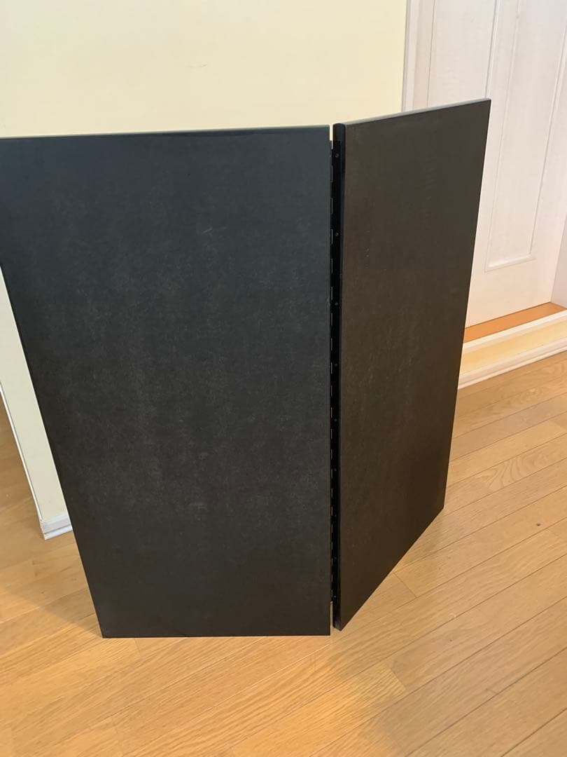 黒と金の飾り屏風　※取りに来てくださる方限定　(配送希望+3400円たのめる便)