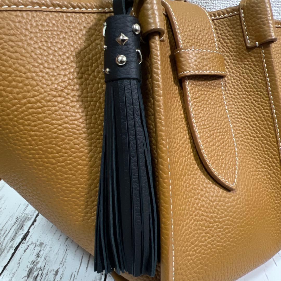 長いスタッズタッセルチャームスタッズミックスカラーハンドメイド