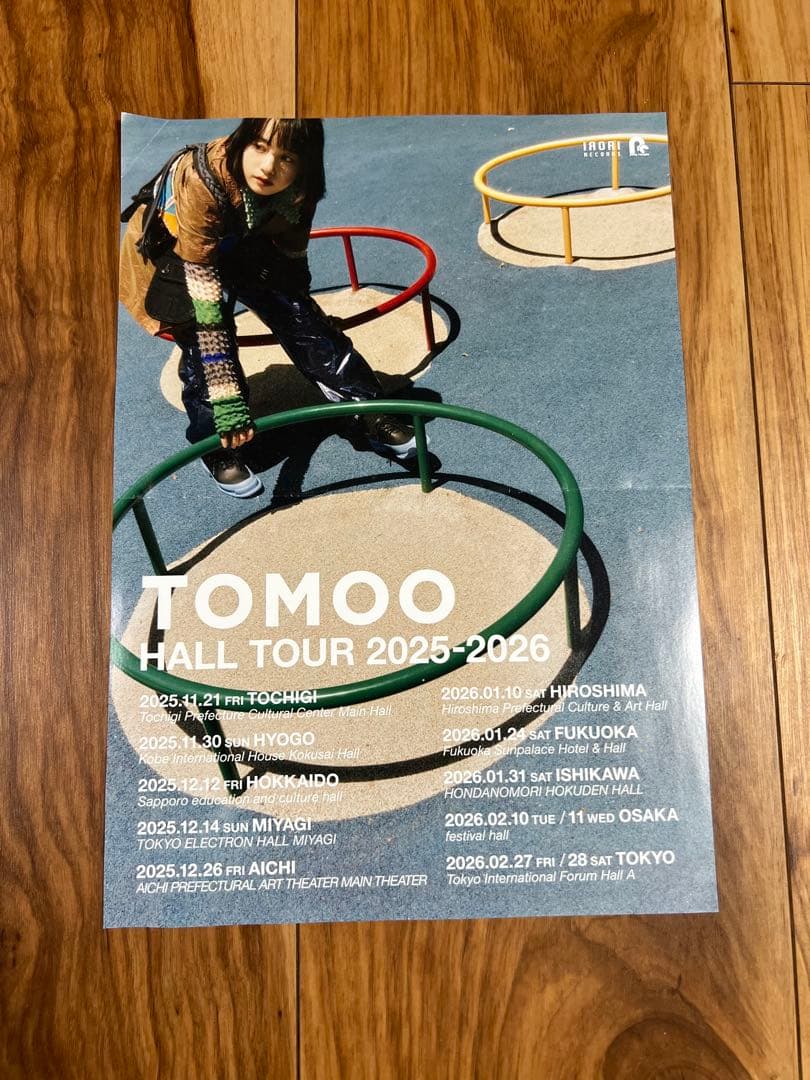 TOMOO チケットホルダー、ステッカー、フォンタブ、銀テープ、フライヤー