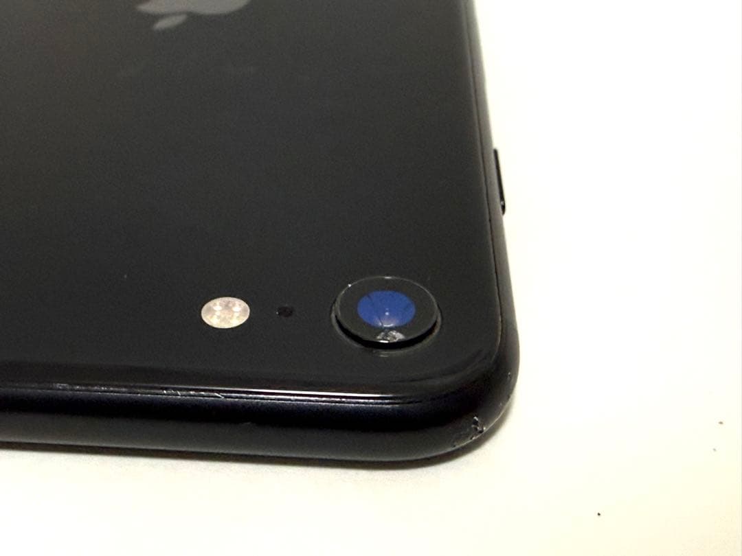 iPhone SE 第2世代　64GB